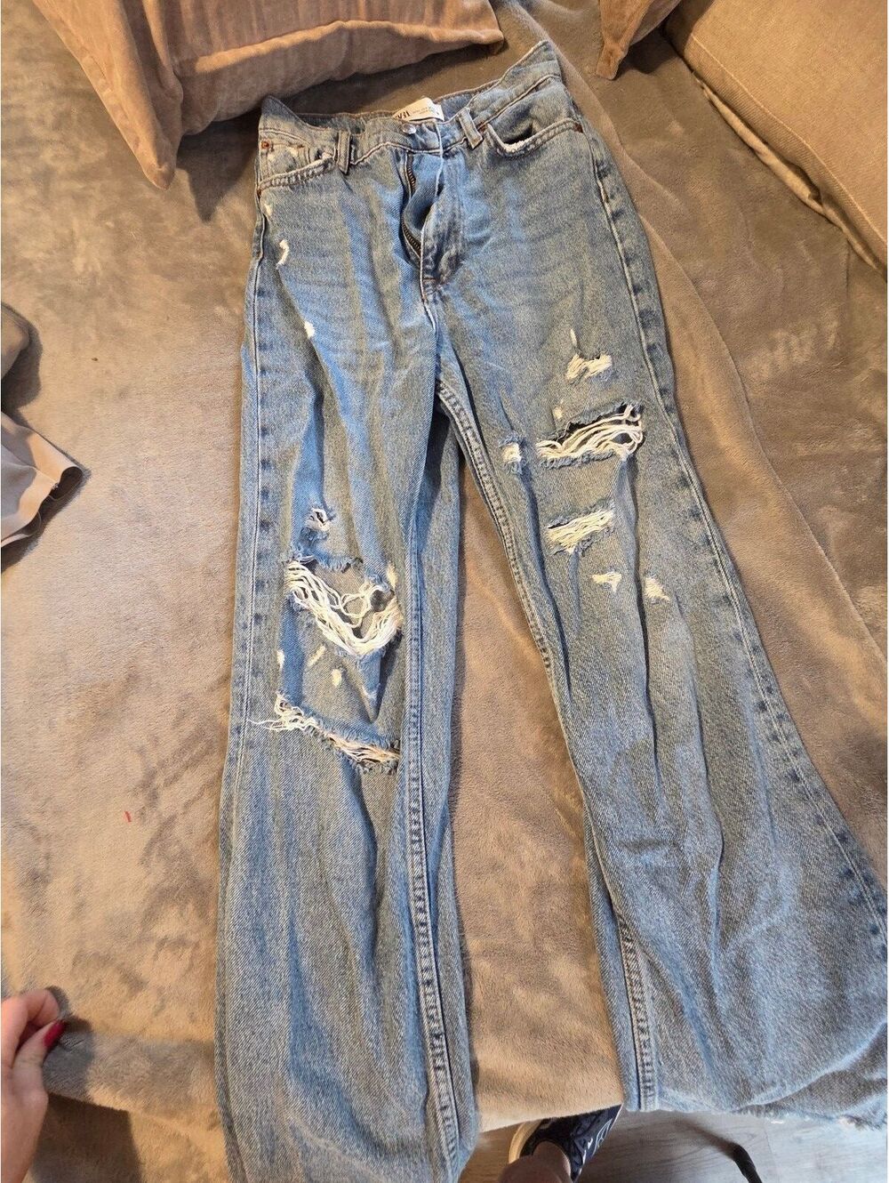 Zara Light Blue Distressed  size 2 Wide-Leg Jeans